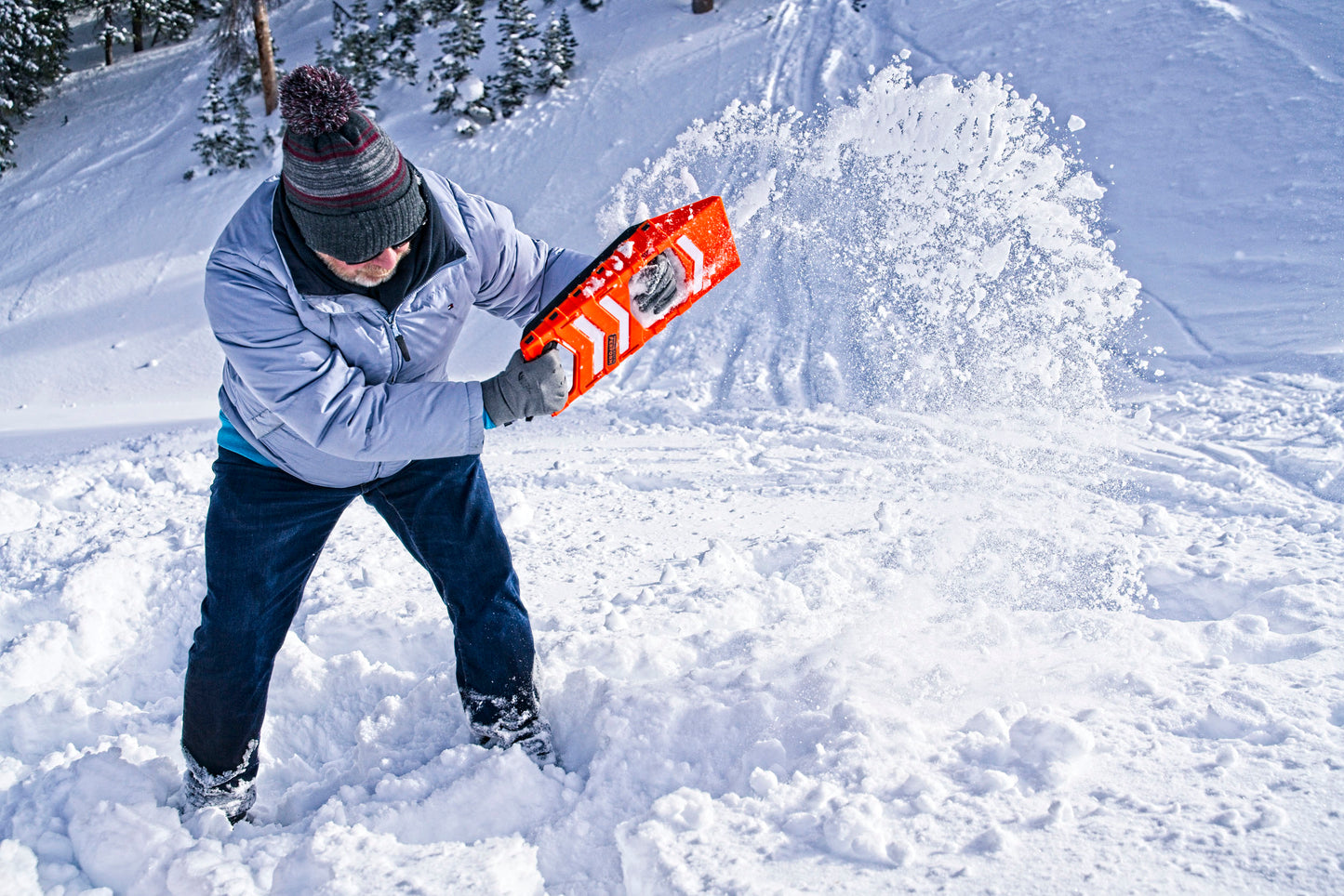 Stayhold Compact Safety Shovel snow falling